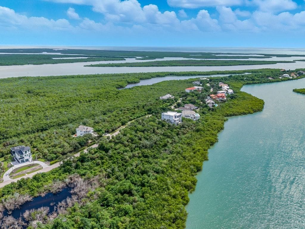 1097 Blue Hill Creek Dr, Marco Island, FL 34145-24