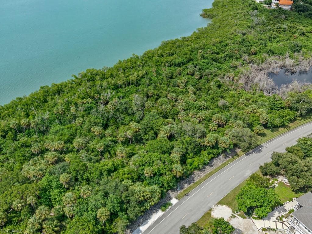 1097 Blue Hill Creek Dr, Marco Island, FL 34145-3