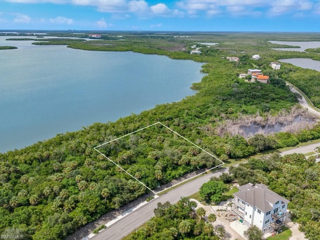 1097 Blue Hill Creek Dr, Marco Island, FL 34145-6
