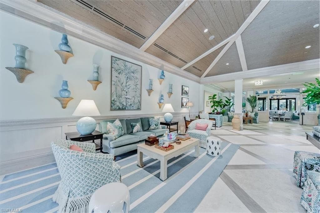 110 Wilderness Dr 129, Naples, FL 34105-23