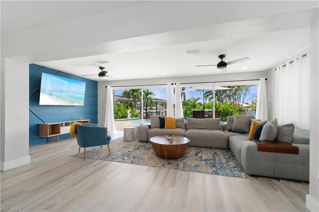 5161 Williams Dr, Fort Myers Beach, FL 33931-12