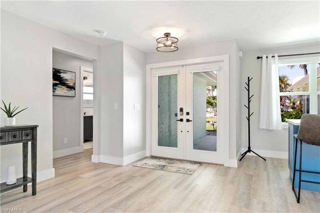 5161 Williams Dr, Fort Myers Beach, FL 33931-22