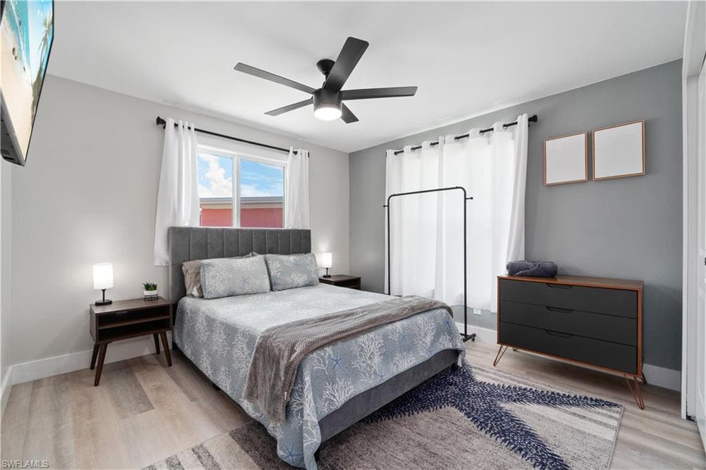 5161 Williams Dr, Fort Myers Beach, FL 33931-29