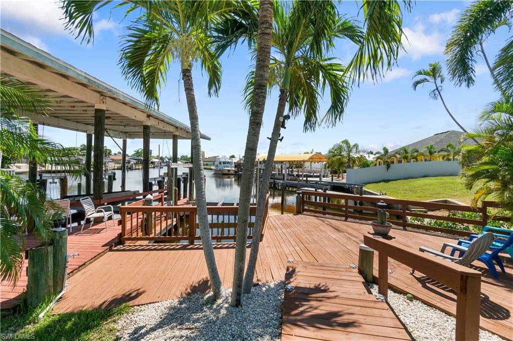 5161 Williams Dr, Fort Myers Beach, FL 33931-4