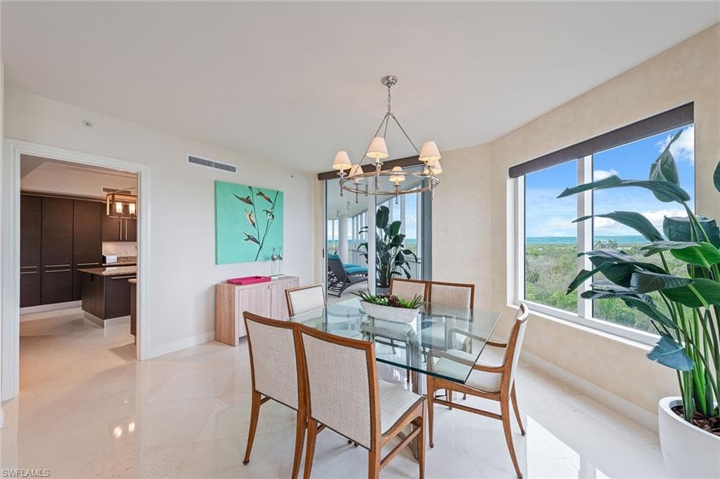 13675 Vanderbilt Dr I610, Naples, FL 34110-11