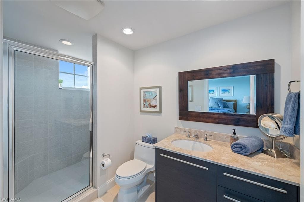 13675 Vanderbilt Dr I610, Naples, FL 34110-17