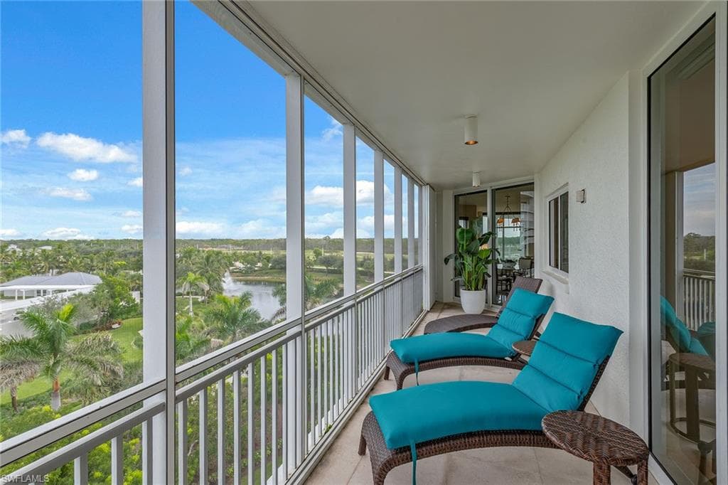 13675 Vanderbilt Dr I610, Naples, FL 34110-26