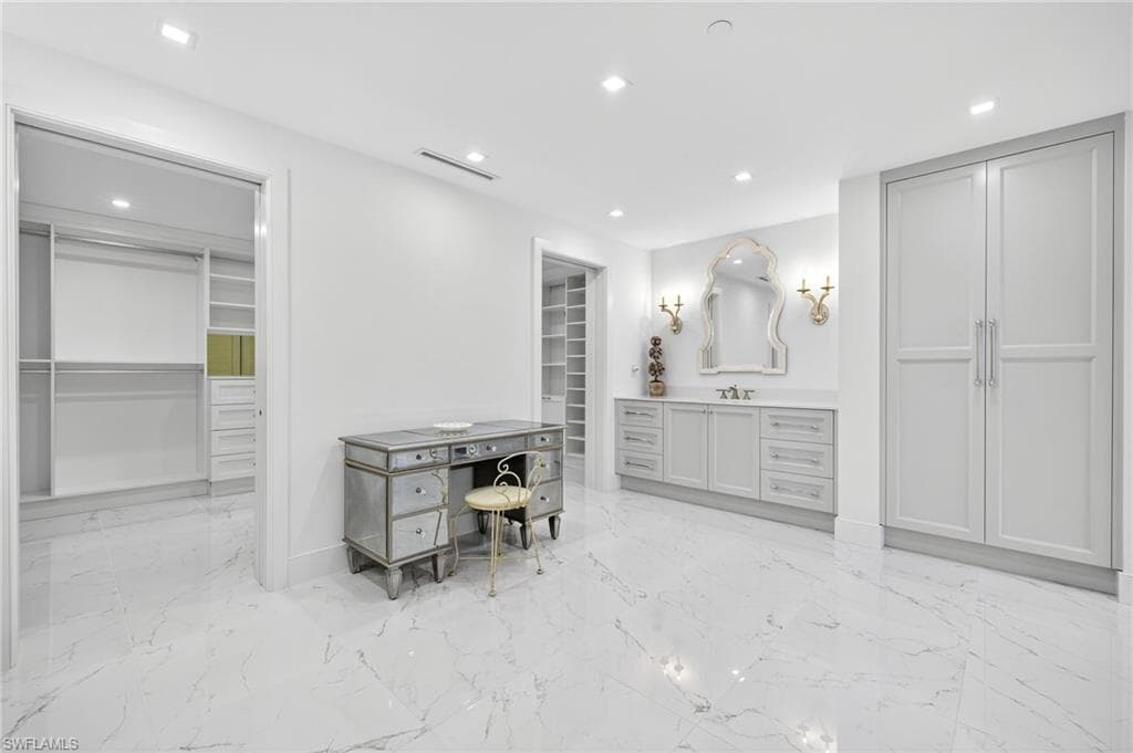 13915 Old Coast Rd 1503, Naples, FL 34110-19