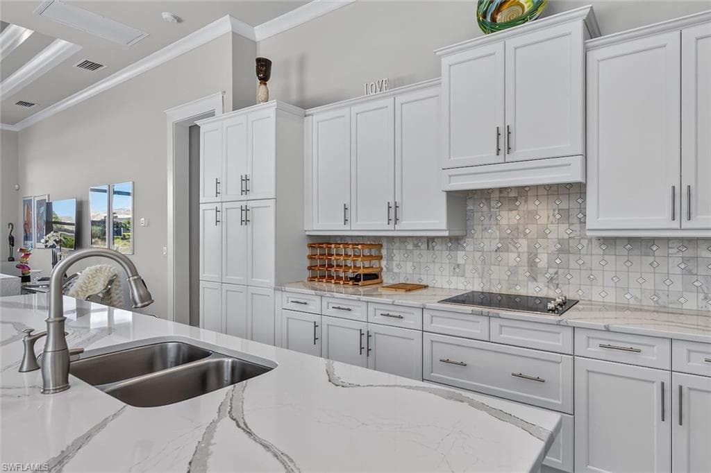 6387 Warwick Ave, Naples, FL 34113-15