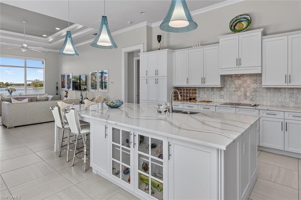 6387 Warwick Ave, Naples, FL 34113-16