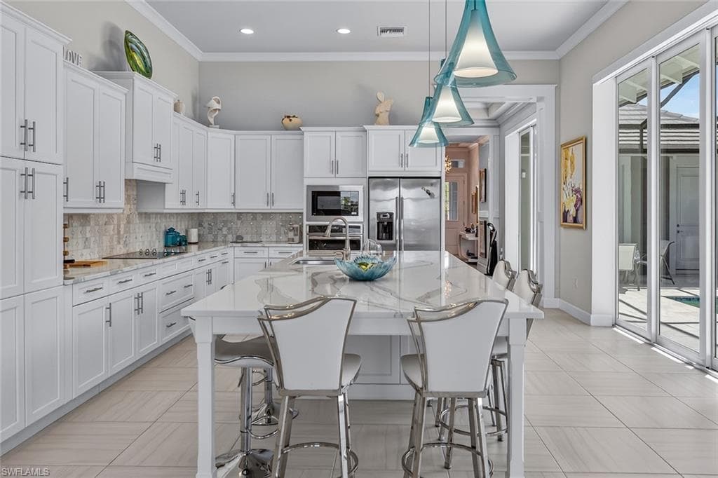 6387 Warwick Ave, Naples, FL 34113-18