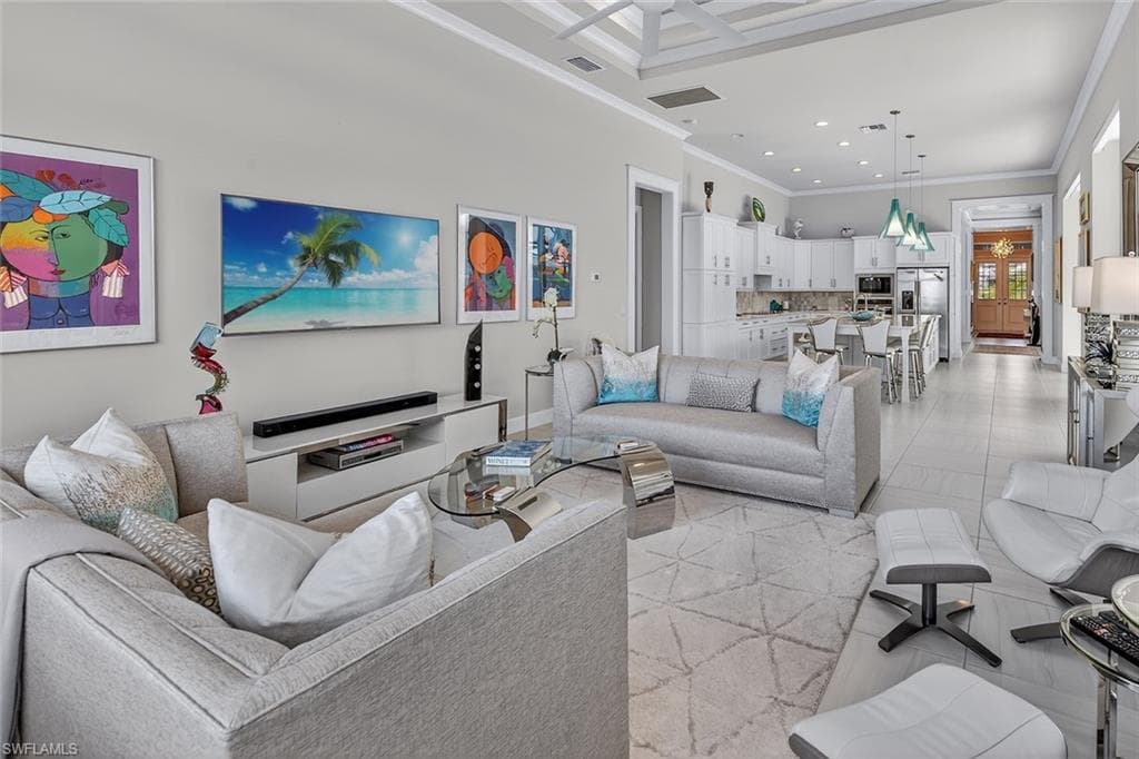 6387 Warwick Ave, Naples, FL 34113-20