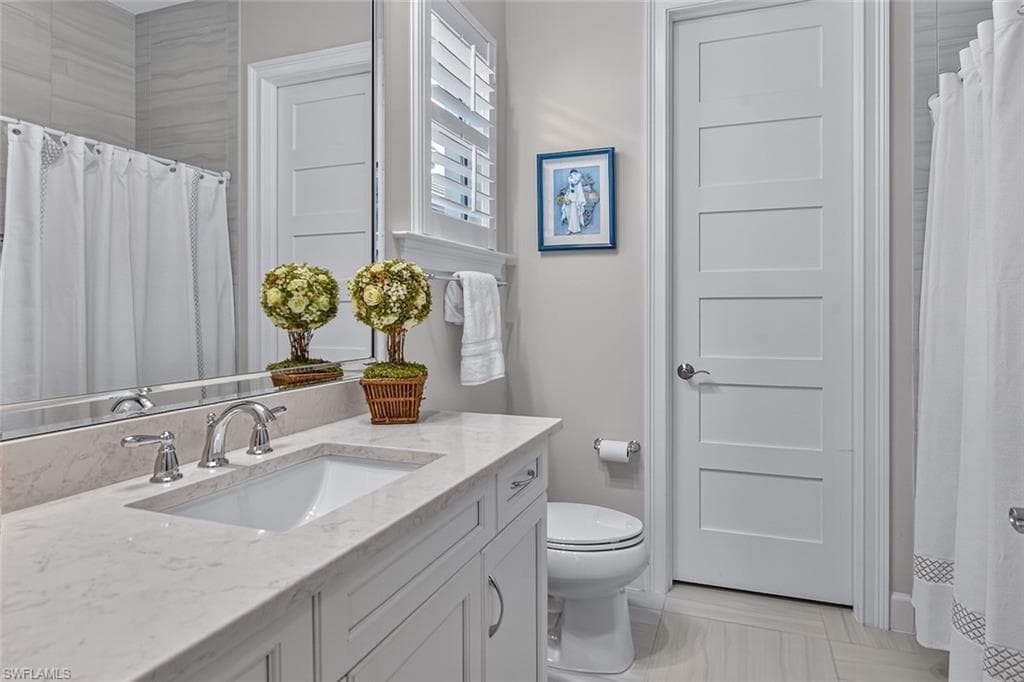 6387 Warwick Ave, Naples, FL 34113-28