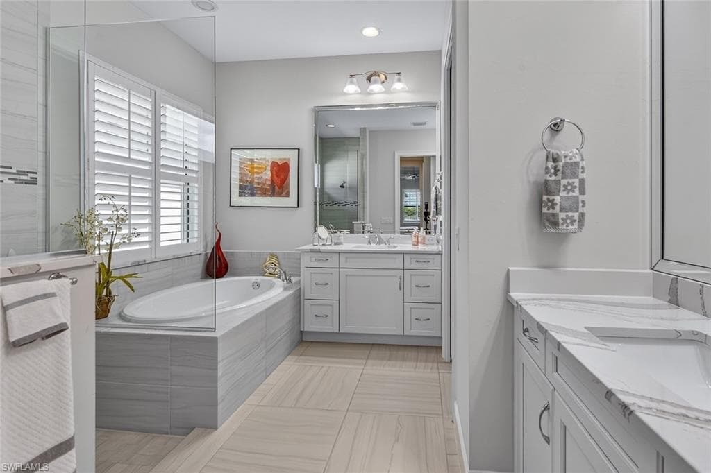 6387 Warwick Ave, Naples, FL 34113-32