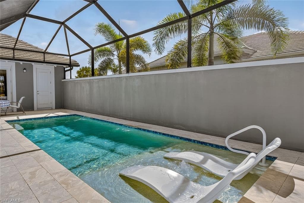6387 Warwick Ave, Naples, FL 34113-39