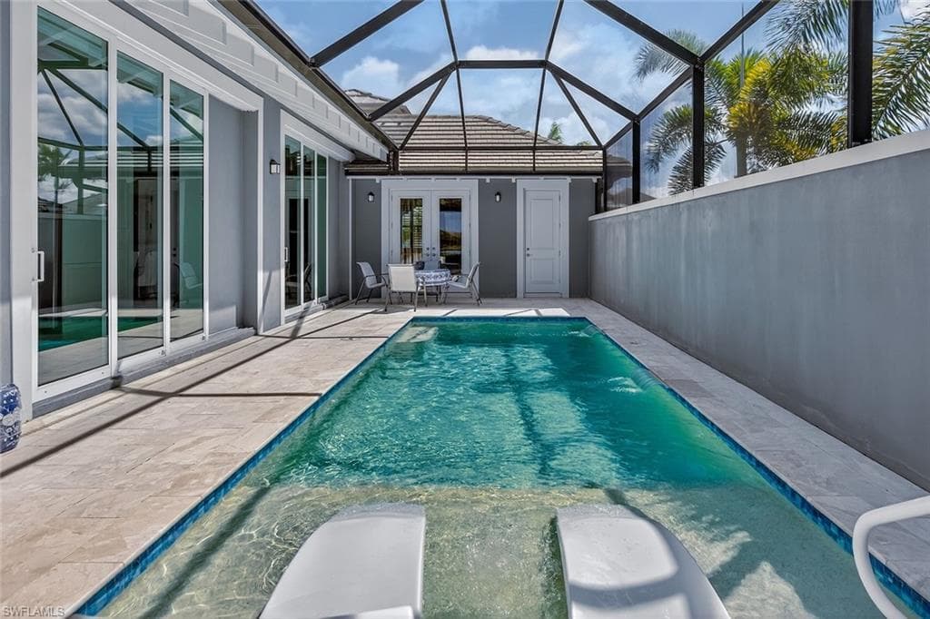 6387 Warwick Ave, Naples, FL 34113-40