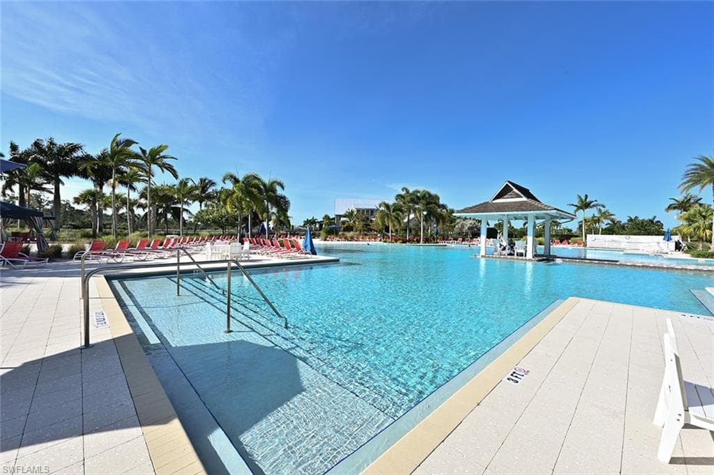 6387 Warwick Ave, Naples, FL 34113-43