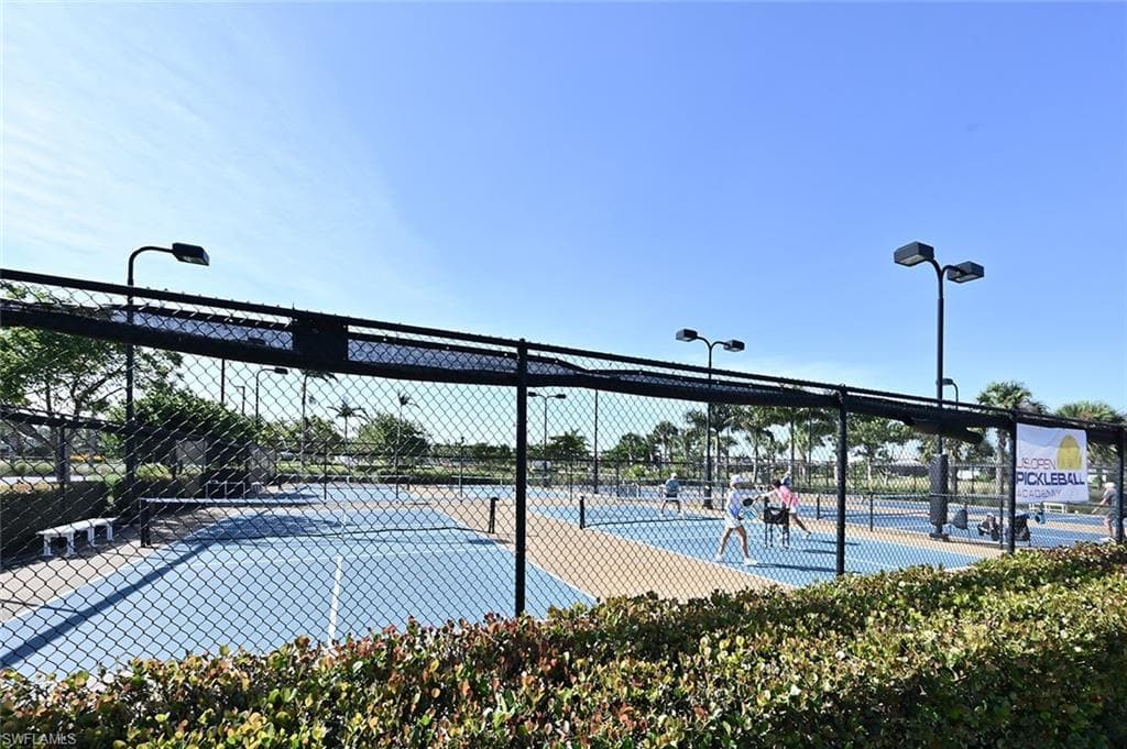 6387 Warwick Ave, Naples, FL 34113-44