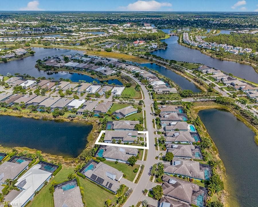 6387 Warwick Ave, Naples, FL 34113-3