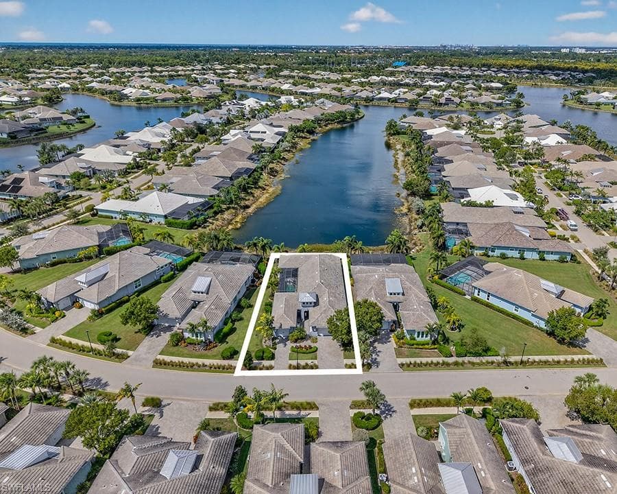 6387 Warwick Ave, Naples, FL 34113-4