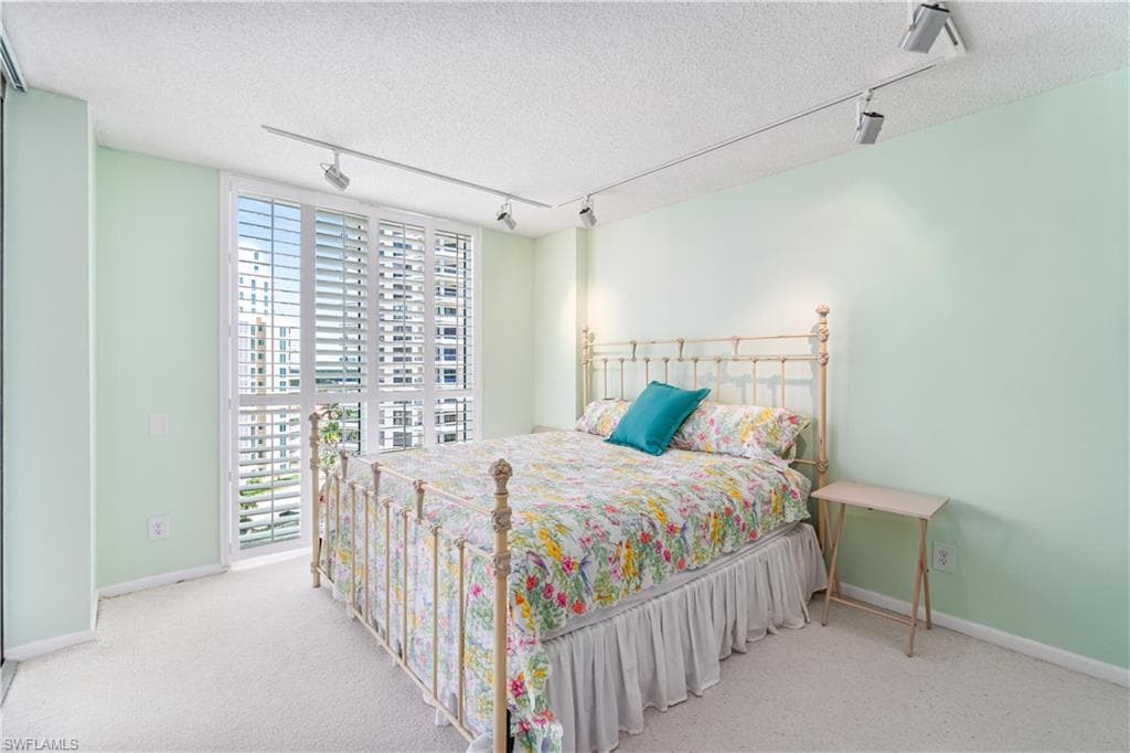 4401 Gulf Shore Blvd N 1204, Naples, FL 34103-14