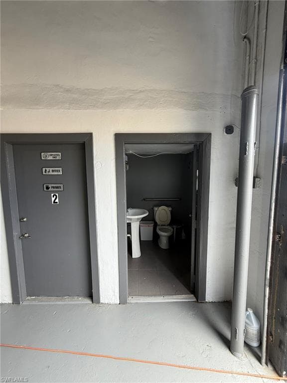 2313 SW 59 Ave, Hollywood 33023-12