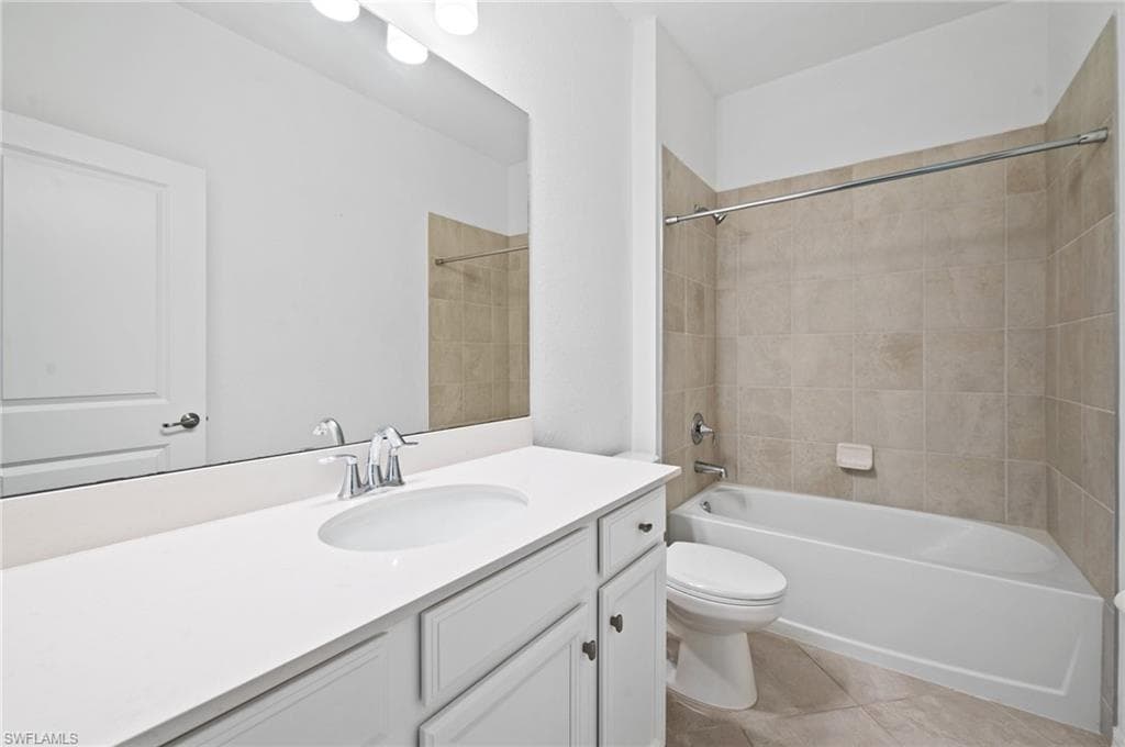 2616 Vine Ave, Naples, FL 34120-23