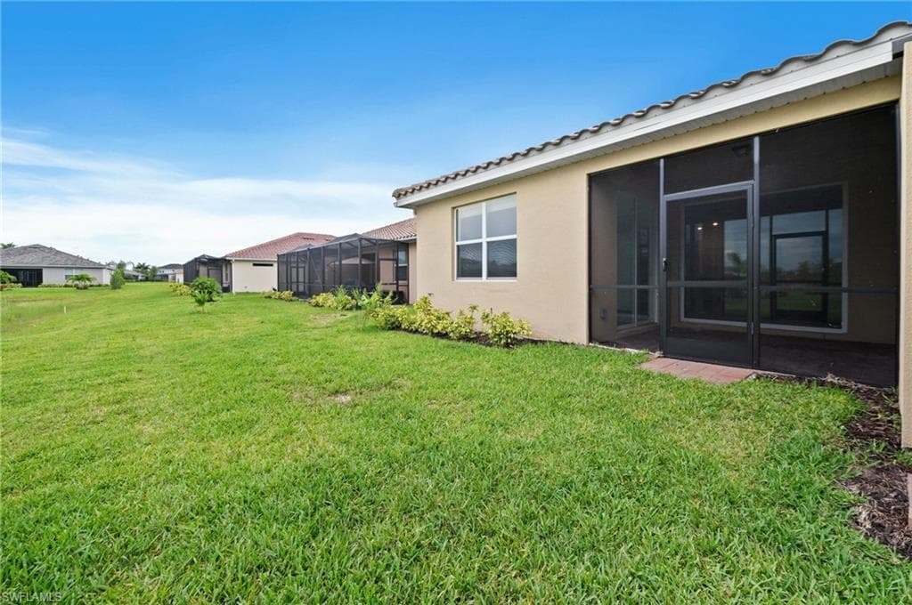 2616 Vine Ave, Naples, FL 34120-28