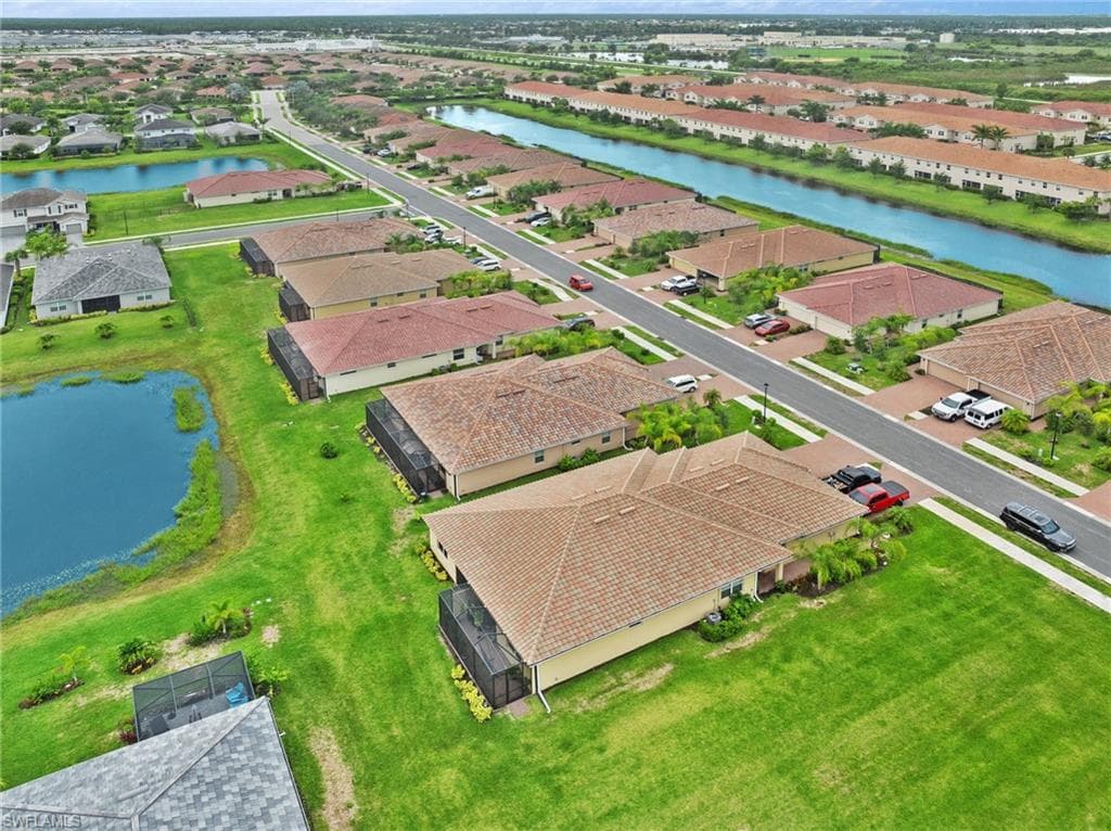 2616 Vine Ave, Naples, FL 34120-29