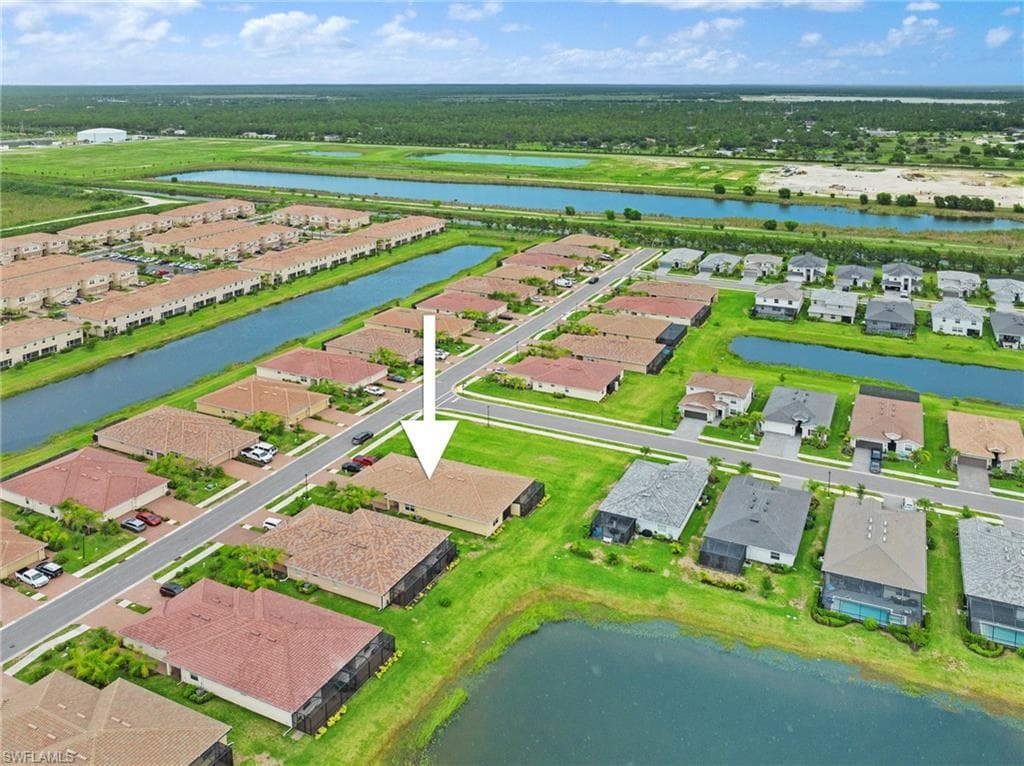 2616 Vine Ave, Naples, FL 34120-35