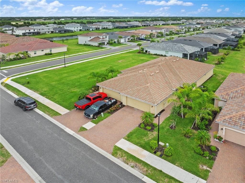 2616 Vine Ave, Naples, FL 34120-5
