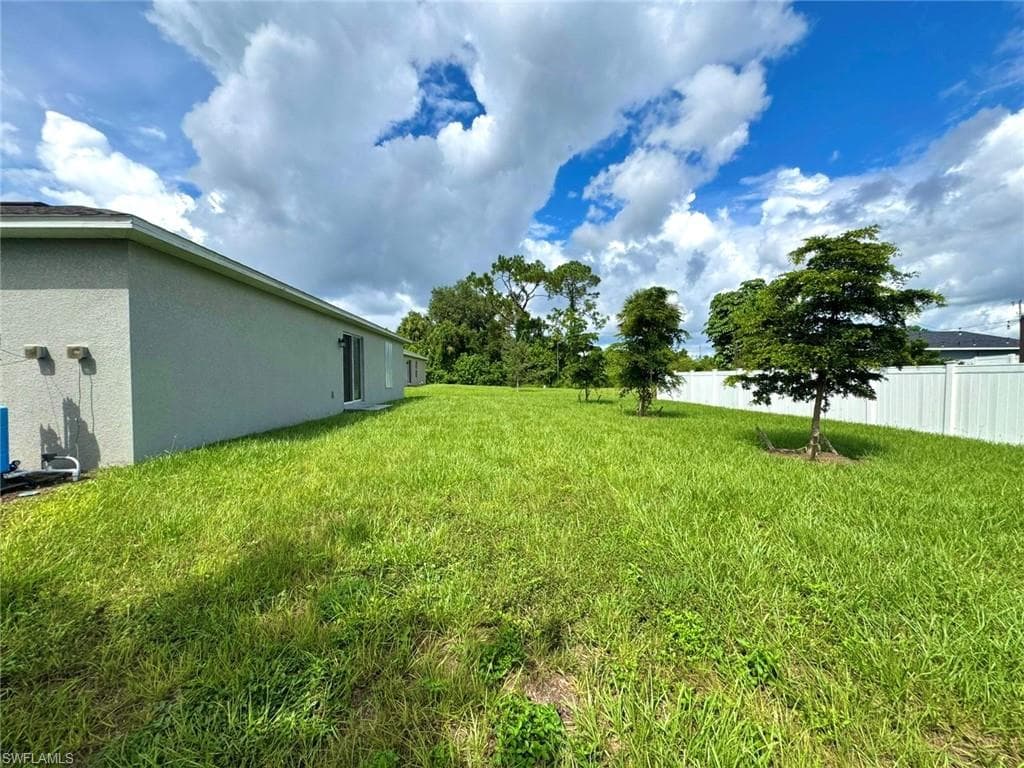 3014 38th St SW, Lehigh Acres, FL 33976-7