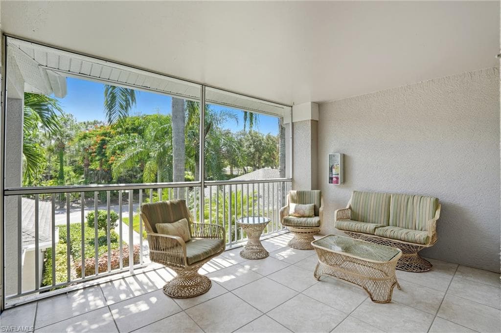 8655 Naples Heritage Dr 3-324, Naples, FL 34112-3