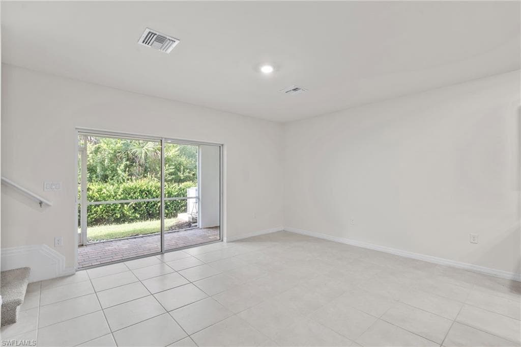 15535 Wildflower Cir, Naples, FL 34119-9