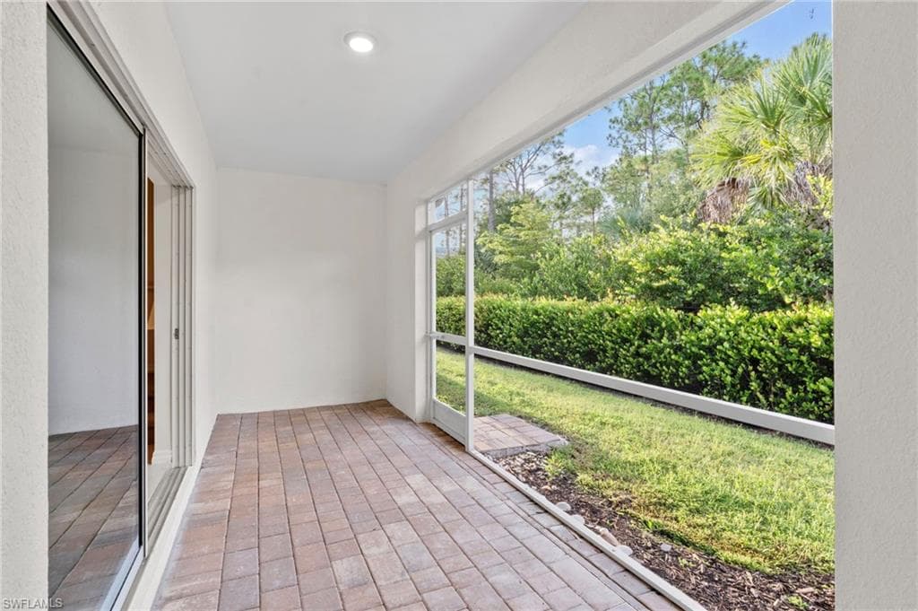 15535 Wildflower Cir, Naples, FL 34119-27