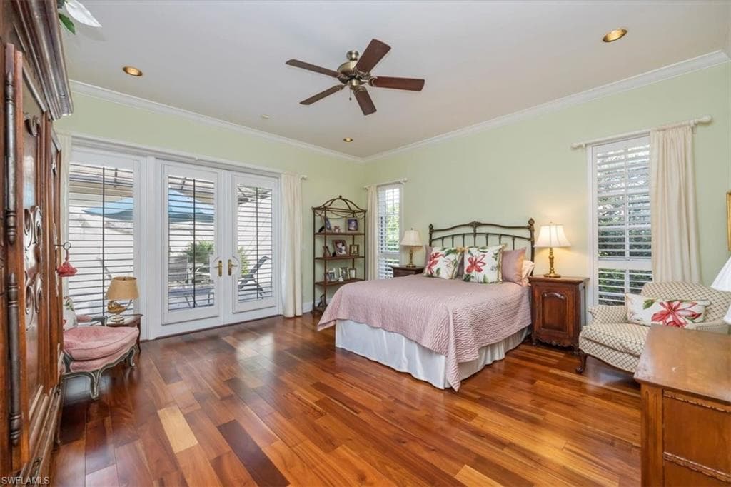 863 Turtle Ct, Naples, FL 34108-13