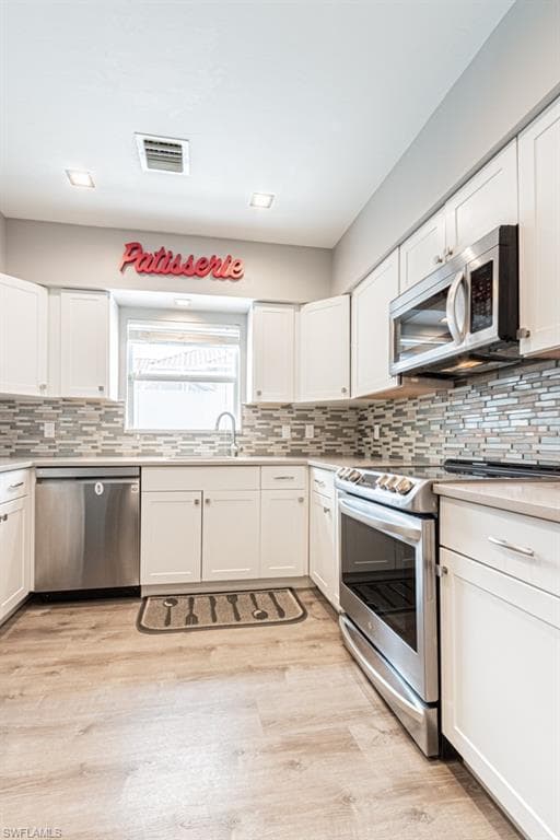 4544 Court Way 18d, Naples, FL 34109-10