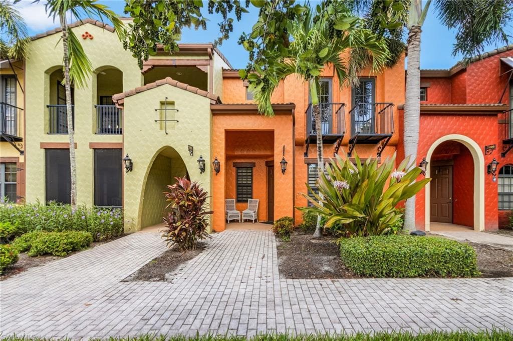 9108 Capistrano St S 7405, Naples, FL 34113-1