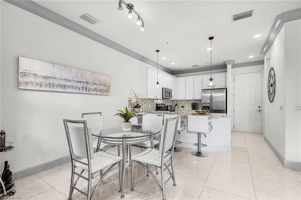 9108 Capistrano St S 7405, Naples, FL 34113-6