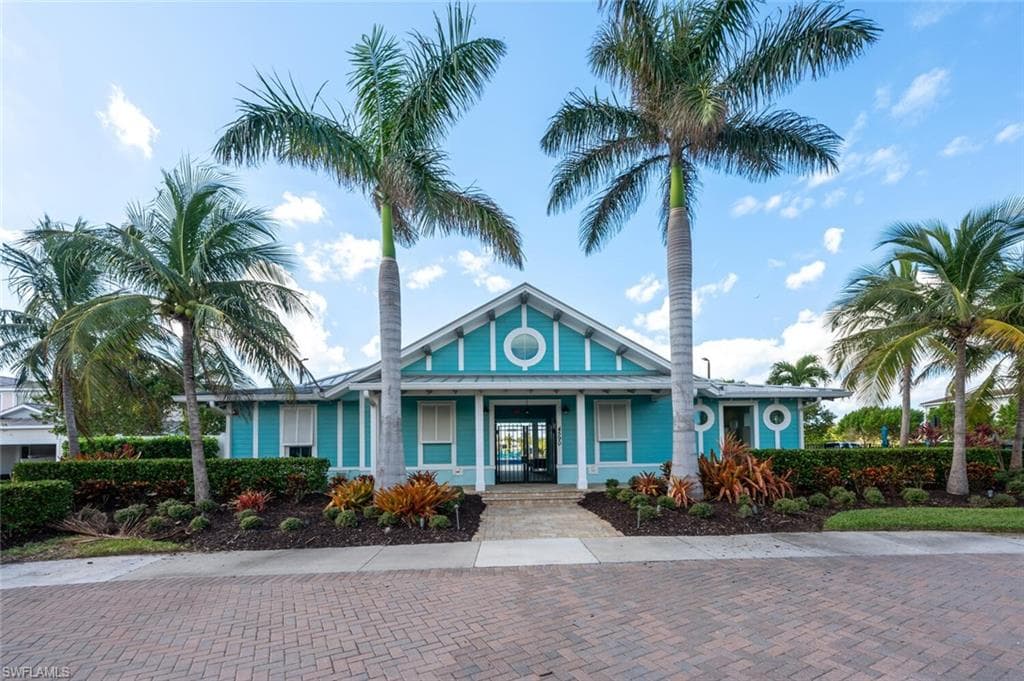 4688 Arboretum Cir 102, Naples, FL 34112-20