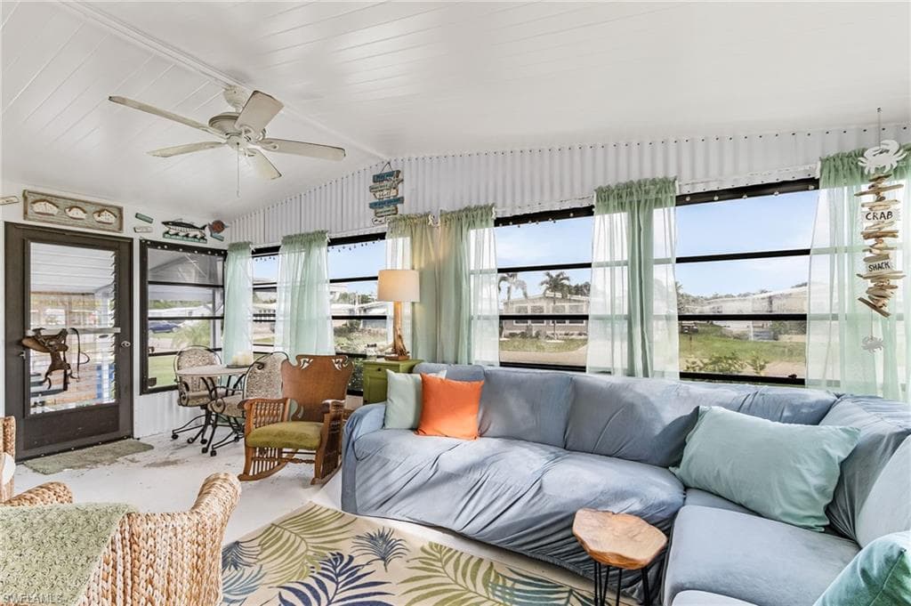 9279 Lord Rd, Bonita Springs, FL 34135-4