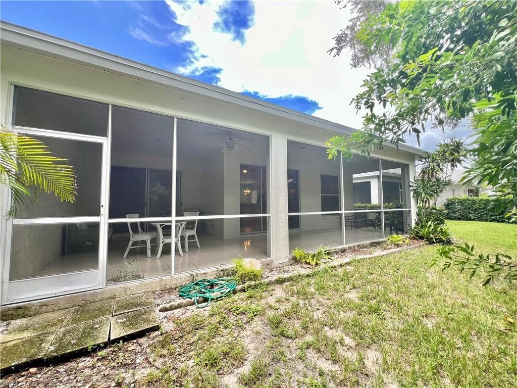 443 Crossfield Cir 74, Naples, FL 34104-25