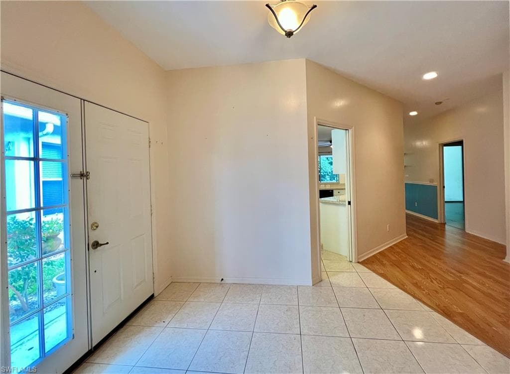 443 Crossfield Cir 74, Naples, FL 34104-2