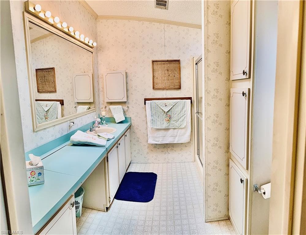 10341 Wales Loop, Bonita Springs, FL 34135-19