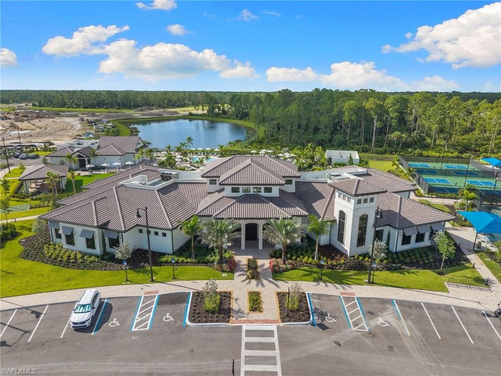 1851 Mesa Ln, Naples, FL 34120-25
