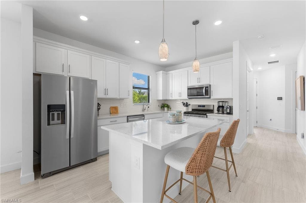 1851 Mesa Ln, Naples, FL 34120-3