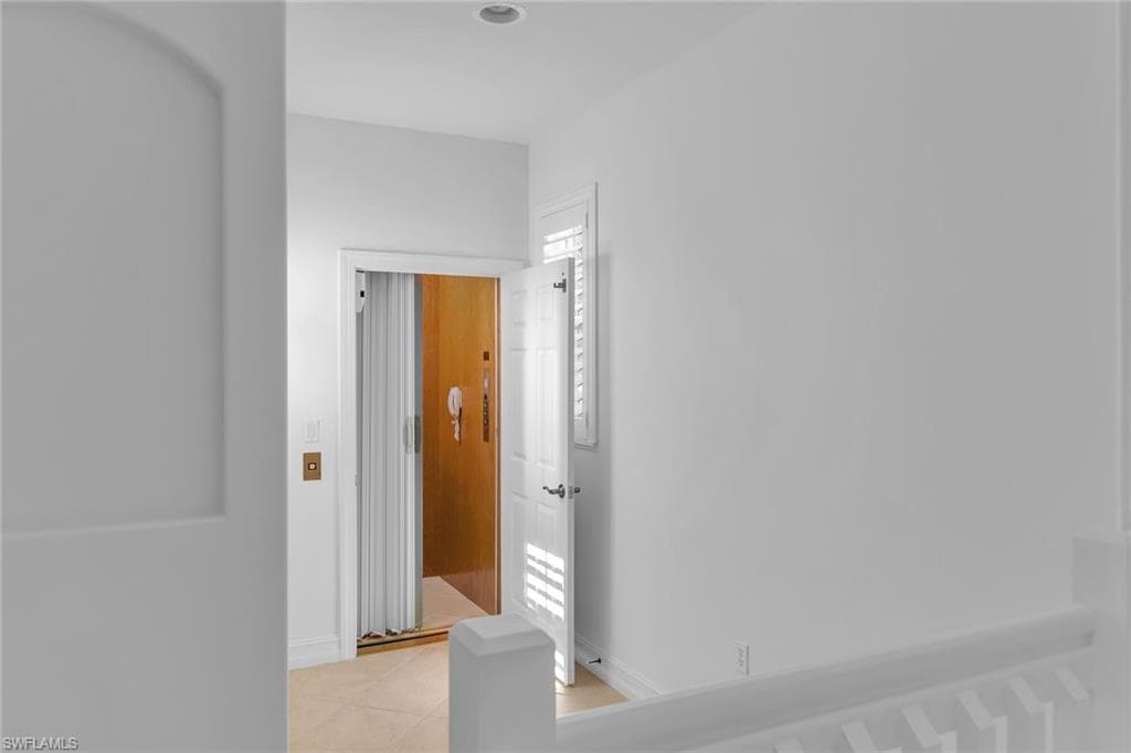 1294 Rialto Way 202, Naples, FL 34114-20