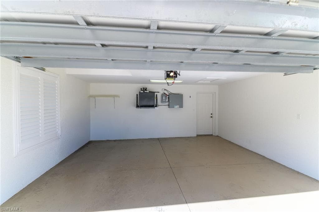 1294 Rialto Way 202, Naples, FL 34114-32