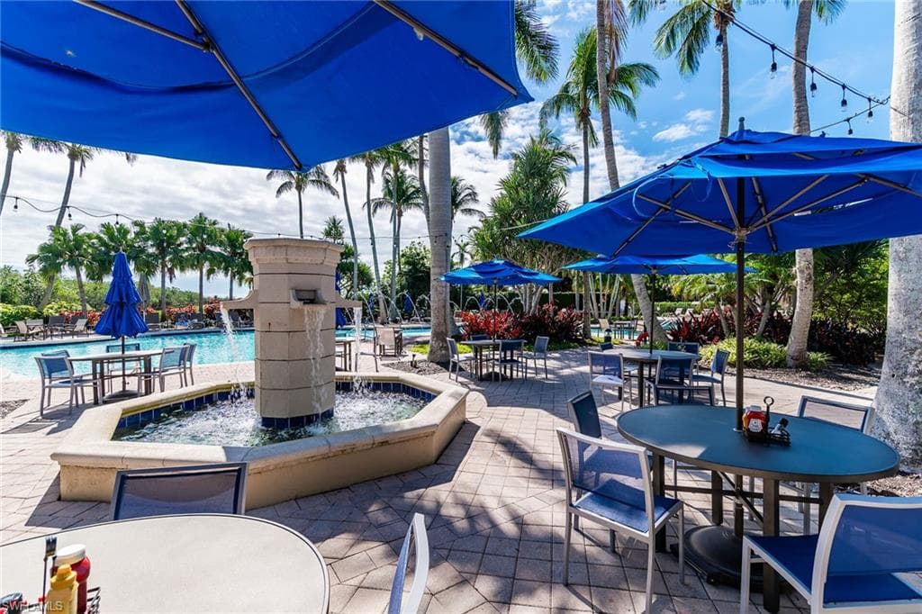 1294 Rialto Way 202, Naples, FL 34114-40