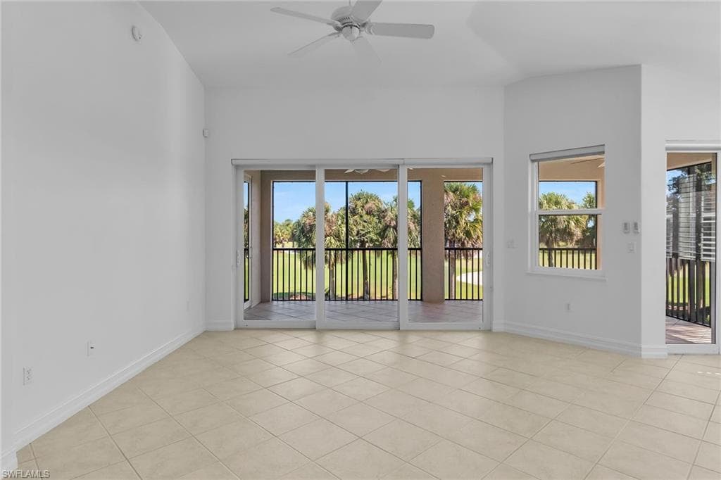 1294 Rialto Way 202, Naples, FL 34114-5